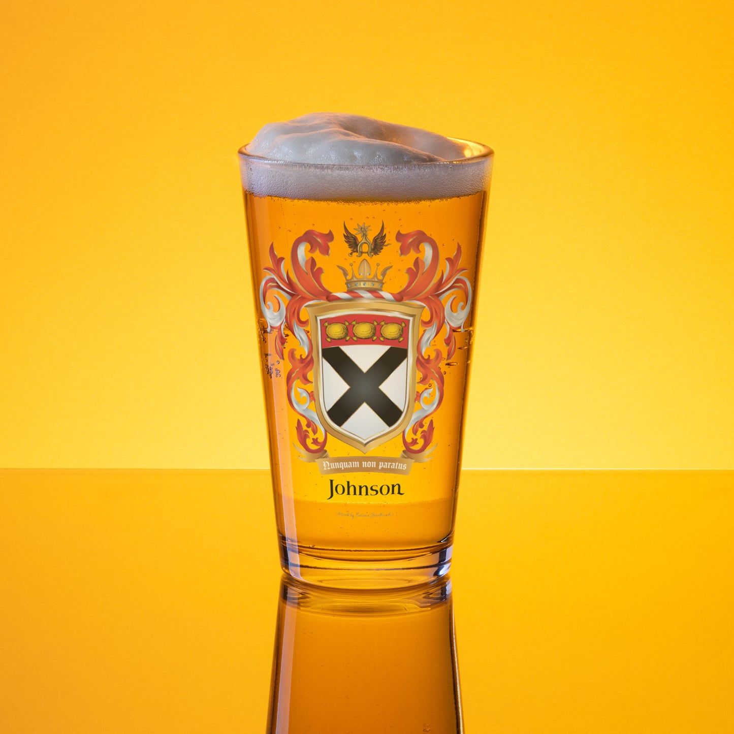 Johnson Family Crest beer glass - Scottish origin