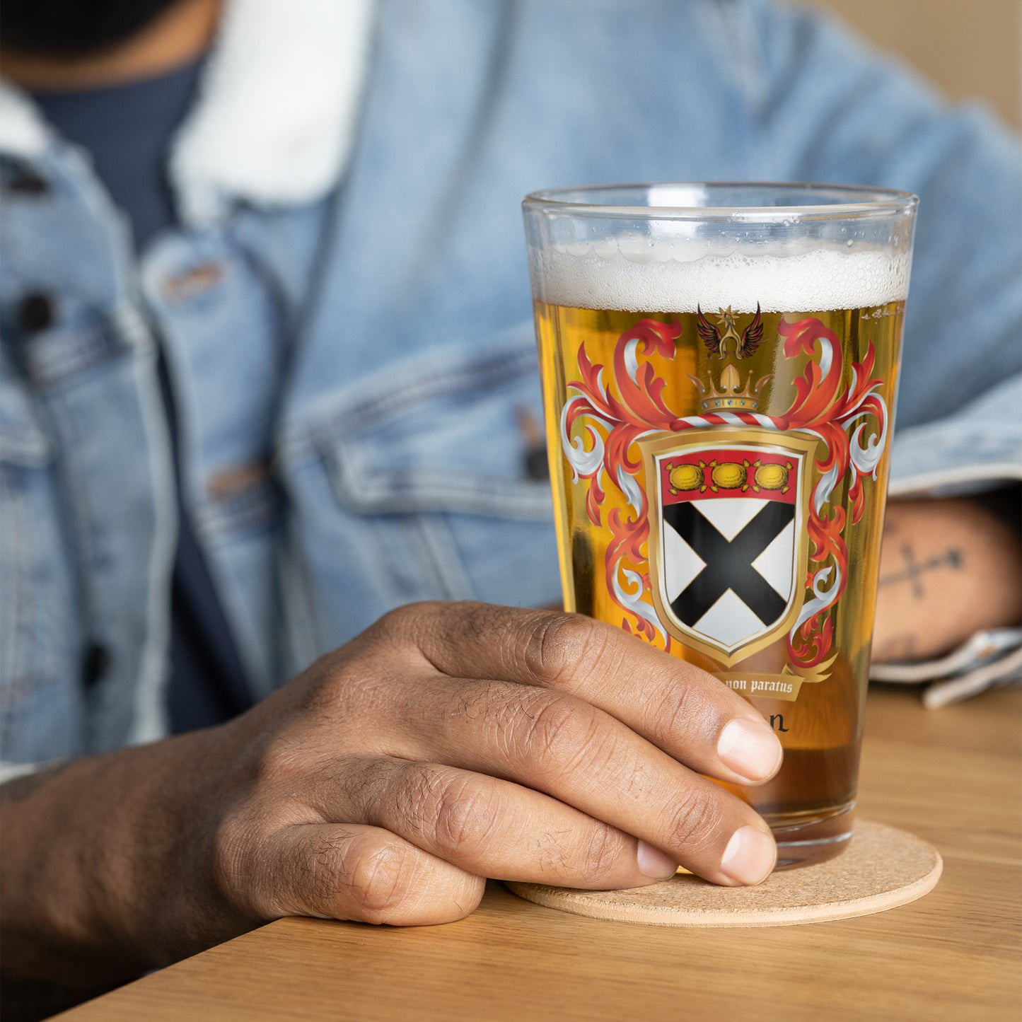 Johnson Family Crest beer glass - Scottish origin