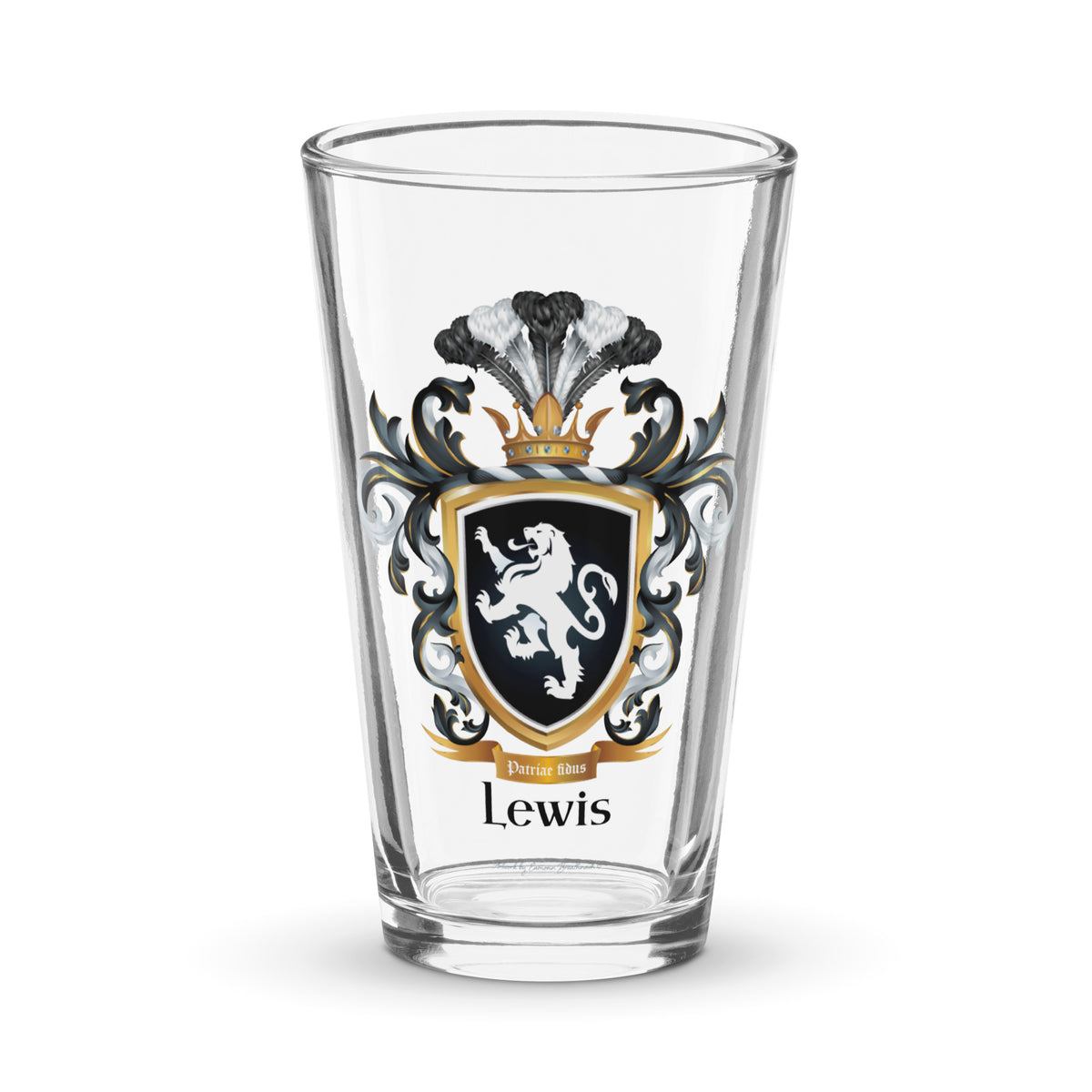 The Lewis Family Crest beer glass featuring on the front of the pint beer glass a black coat of arms shield with a white lion and a motto on a gold ribbon beneath the shield and under that the name Lewis in black text
