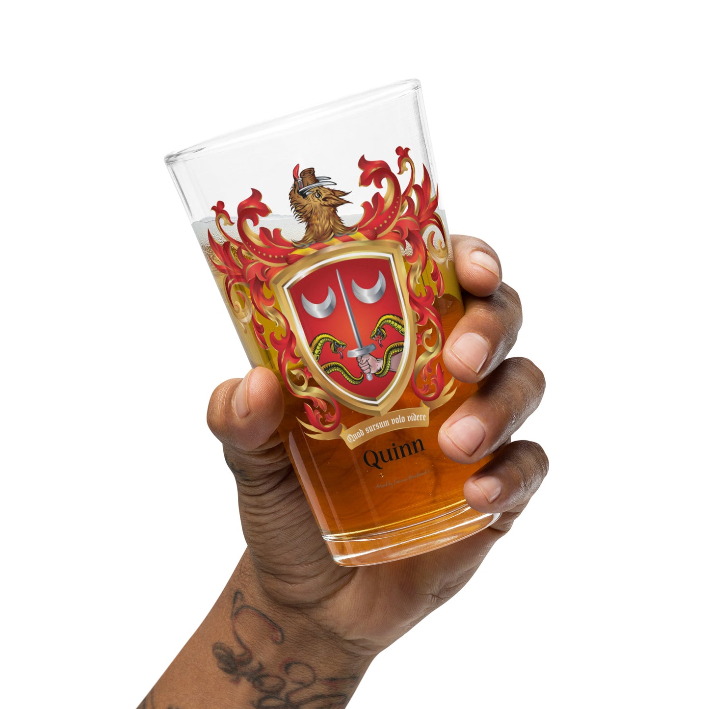 Quinn Family Crest beer glass - Muintir-Ifearnain origin