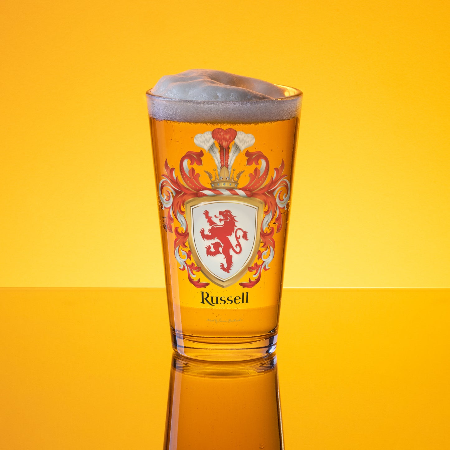 Russell Family Crest beer glass – earliest version